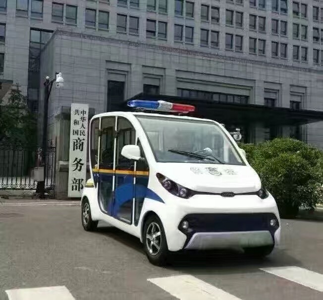 4座封閉巡邏車