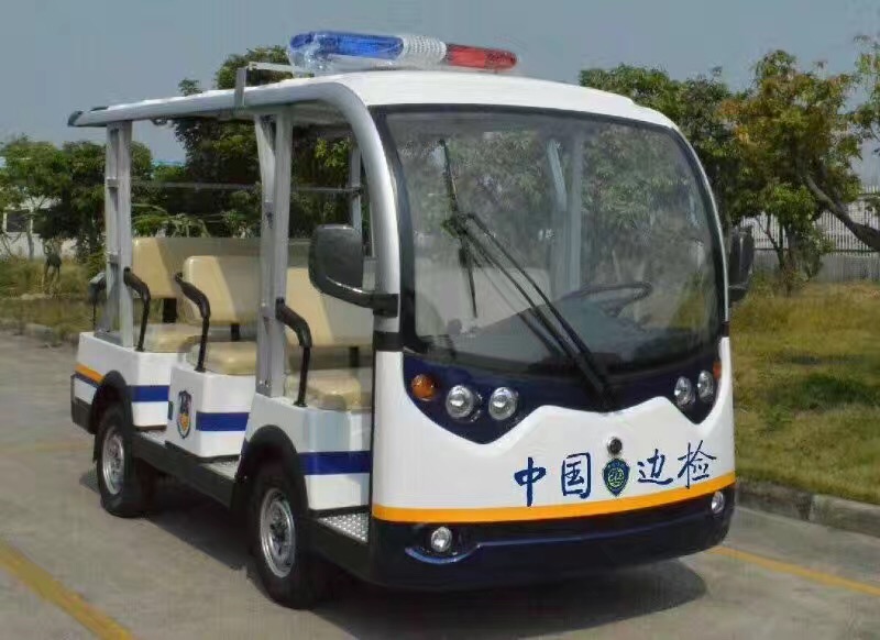 8座巡邏車（車頭）